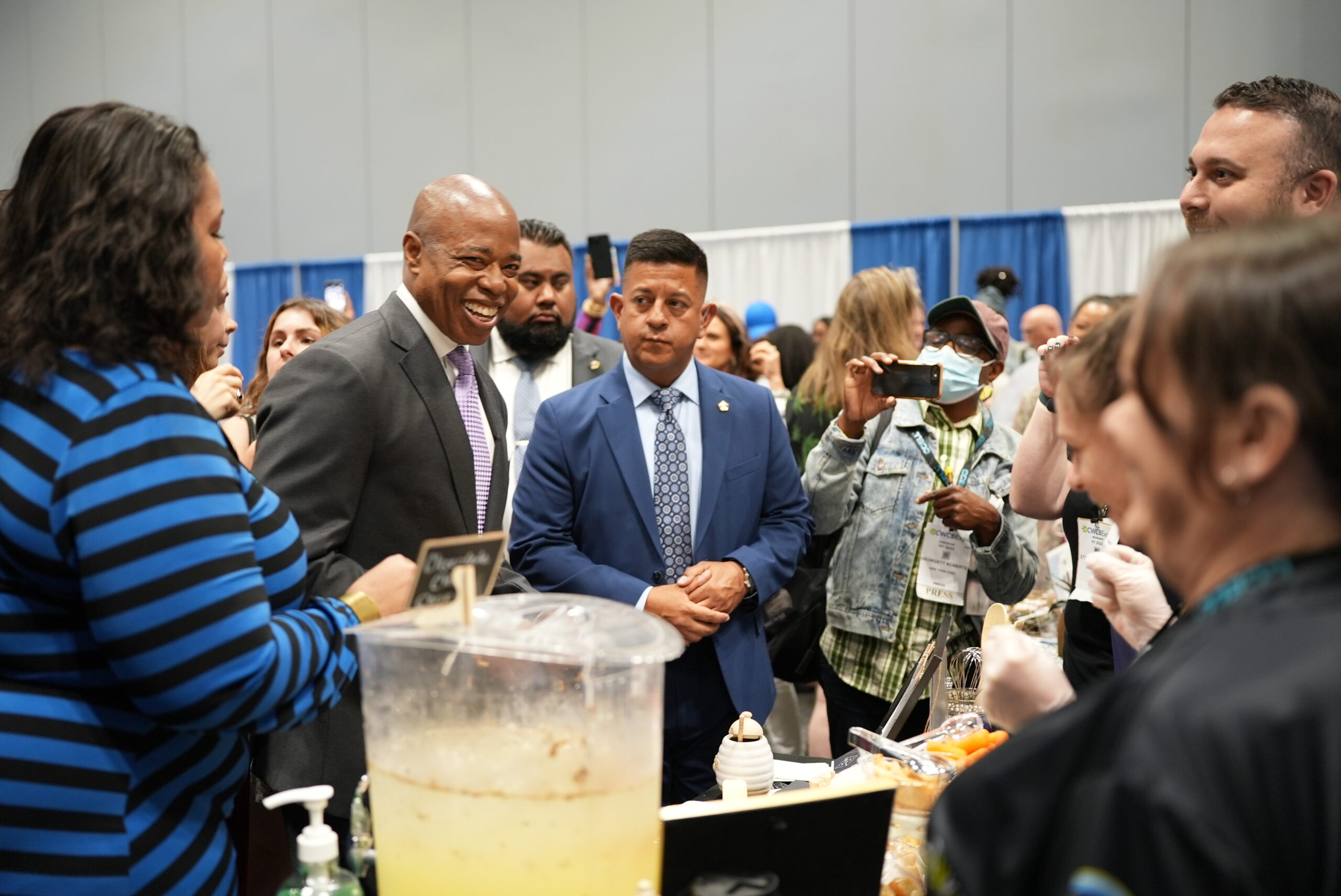 NYC Mayor Eric Adams visits Highly Personal Chef at CWCBExpo Women Grow Pavilion 2022